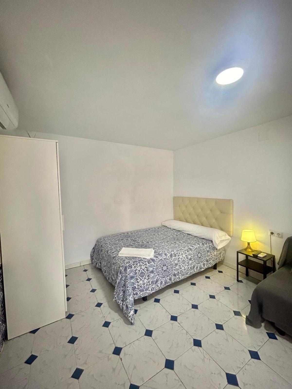 Apartamentos Playa Del Palo Málaga Extérieur photo