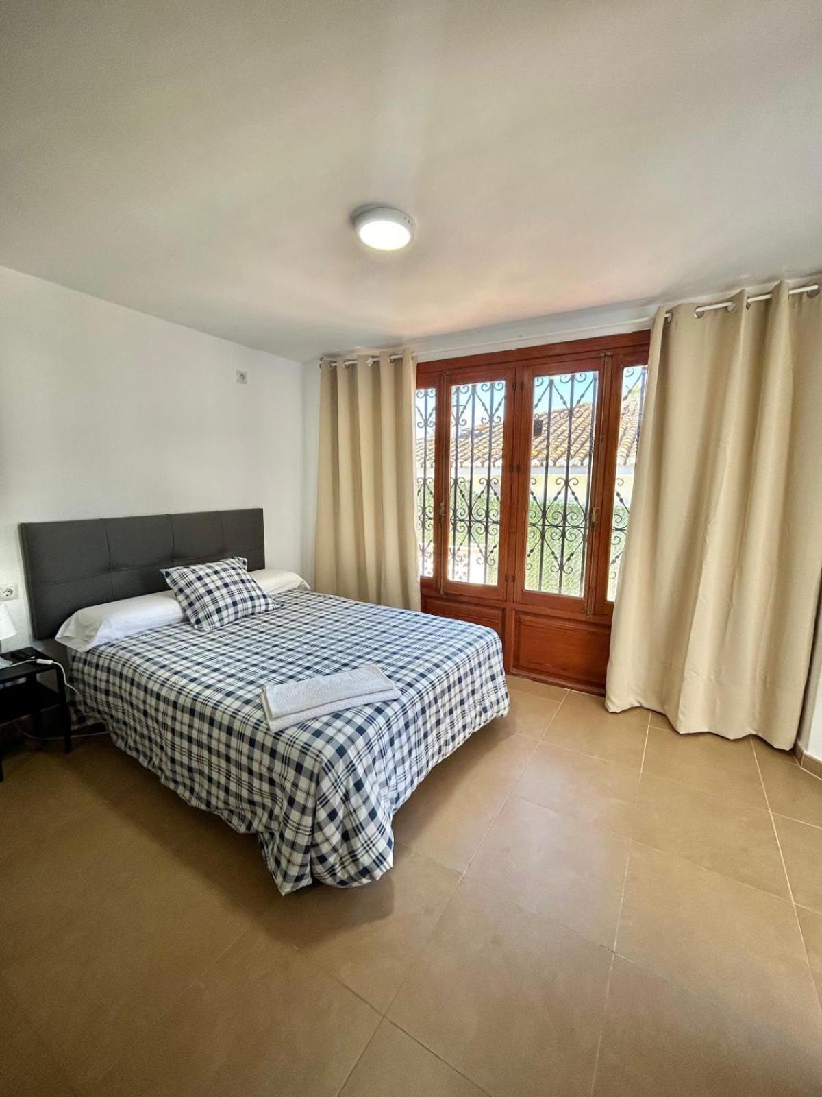 Apartamentos Playa Del Palo Málaga Extérieur photo