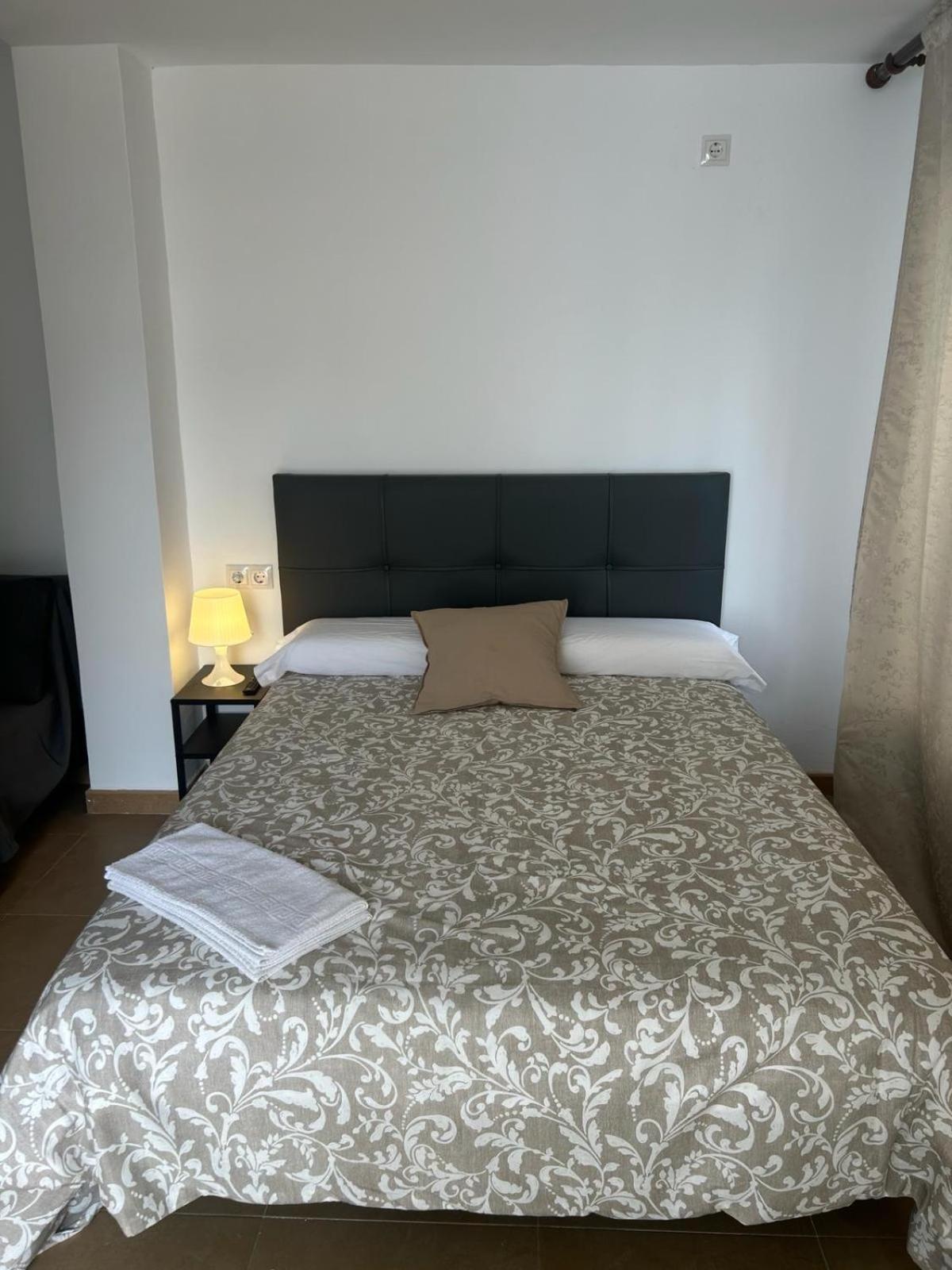 Apartamentos Playa Del Palo Málaga Extérieur photo