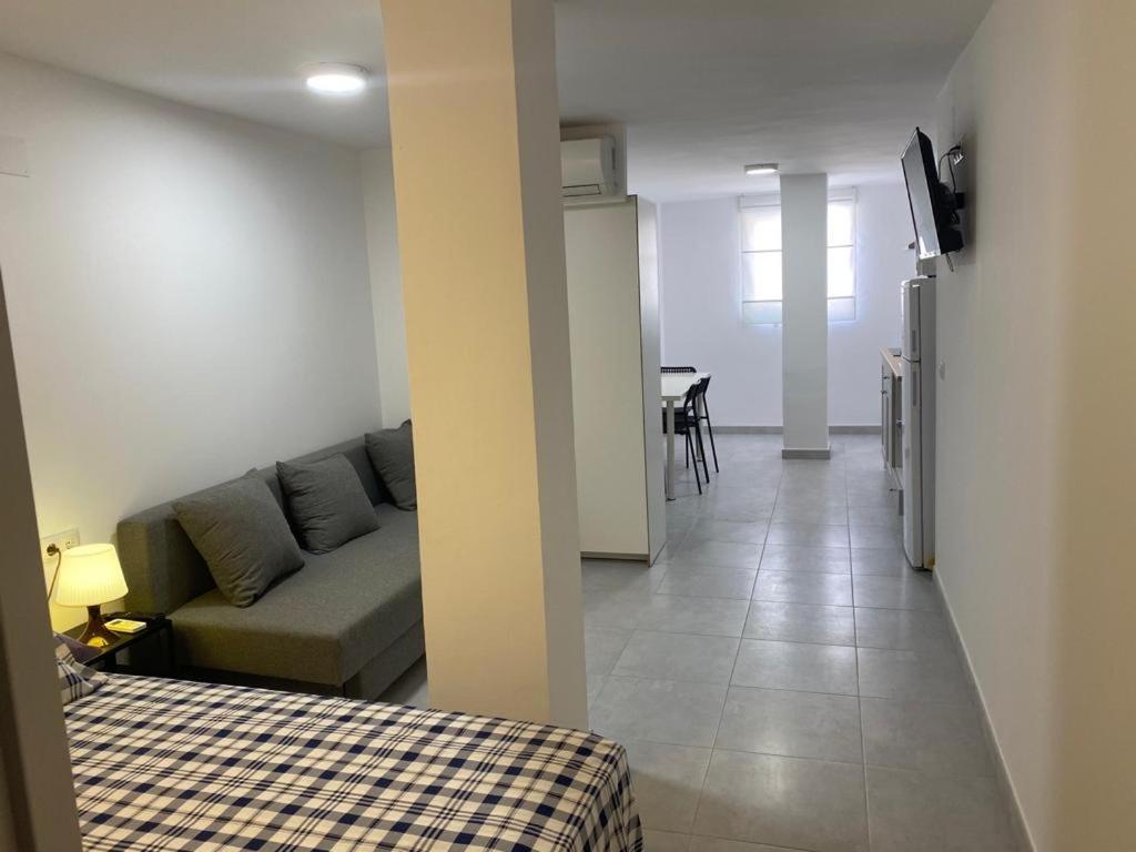 Apartamentos Playa Del Palo Málaga Extérieur photo
